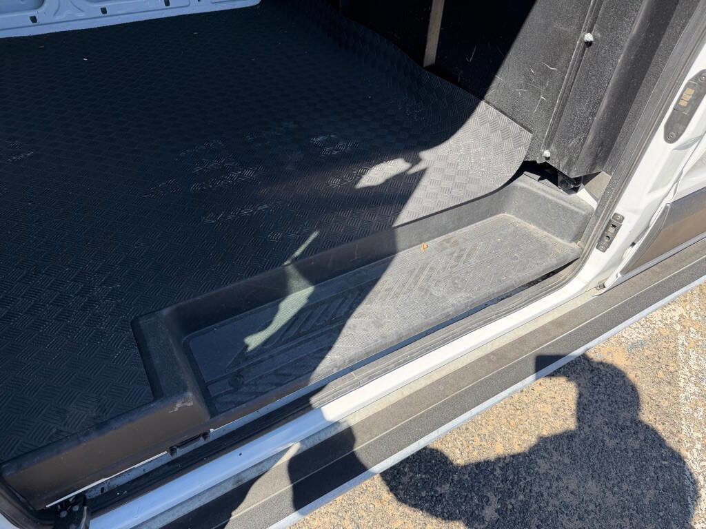 Used 2024 Ford Transit 250 Low Roof AWD w/ Exterior Upgrade Package image 39