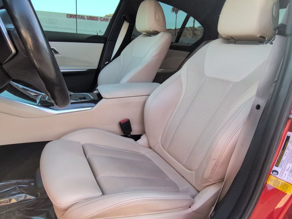 Used 2022 BMW 330i Sedan w/ M Sport Package RWD image 13