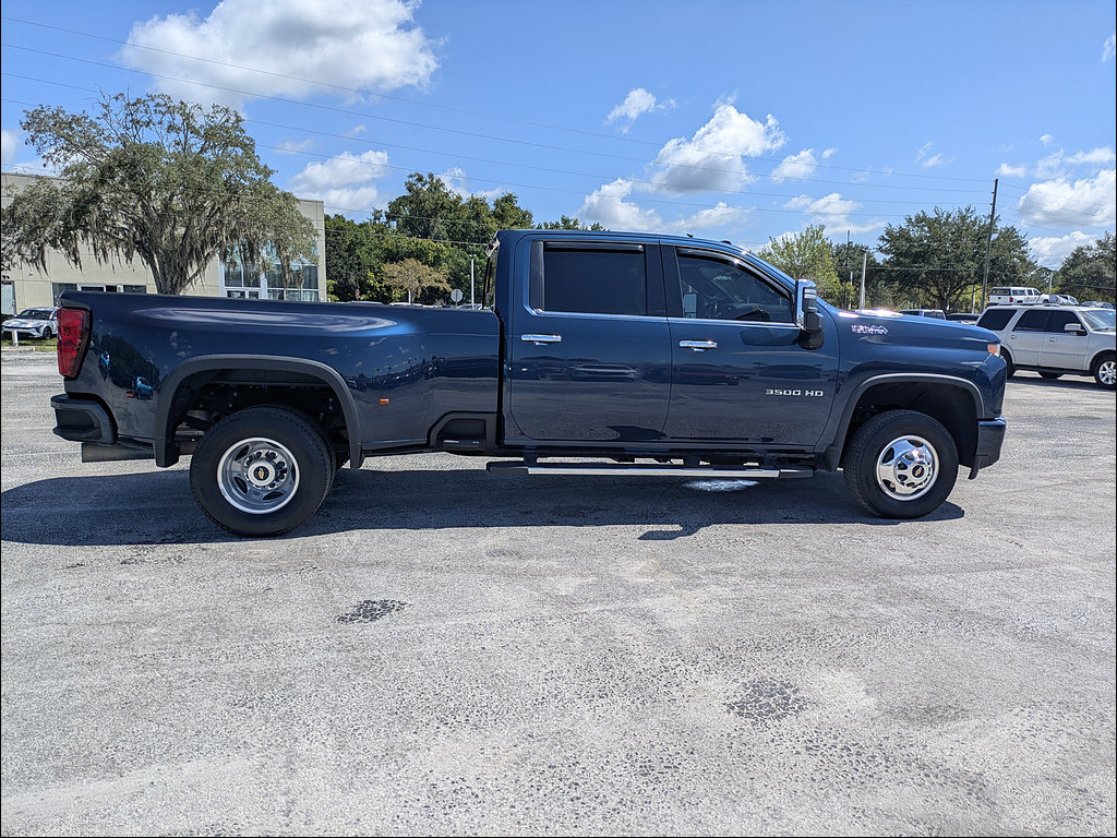 Certified 2022 Chevrolet Silverado 3500 High Country AWD/4WD image 3