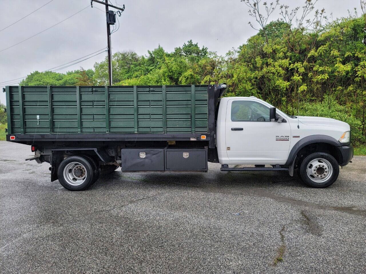 Used 2017 RAM 5500 Tradesman w/ Payload Upgrade Package RWD image 5