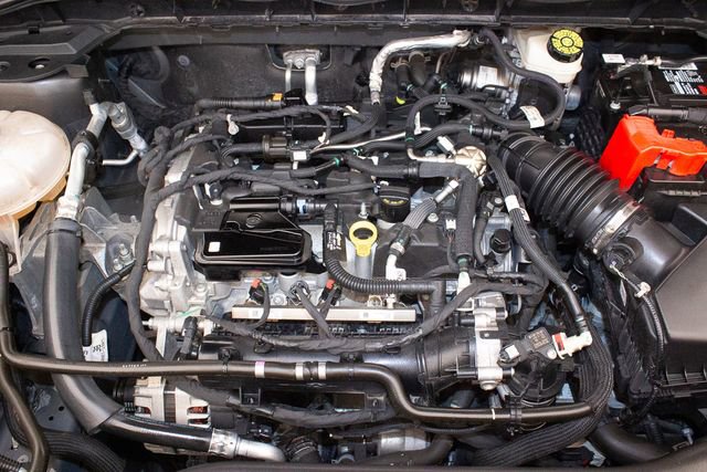 Used 2020 Ford Escape SE image 3