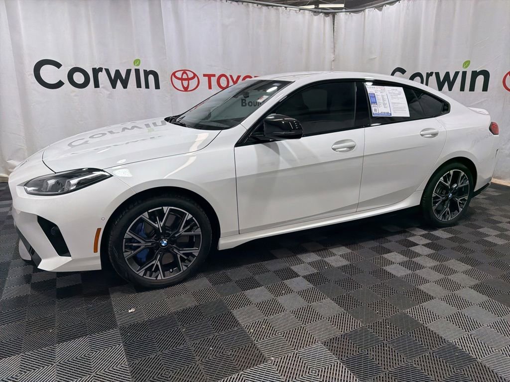 Used 2025 BMW M235i xDrive AWD/4WD image 4