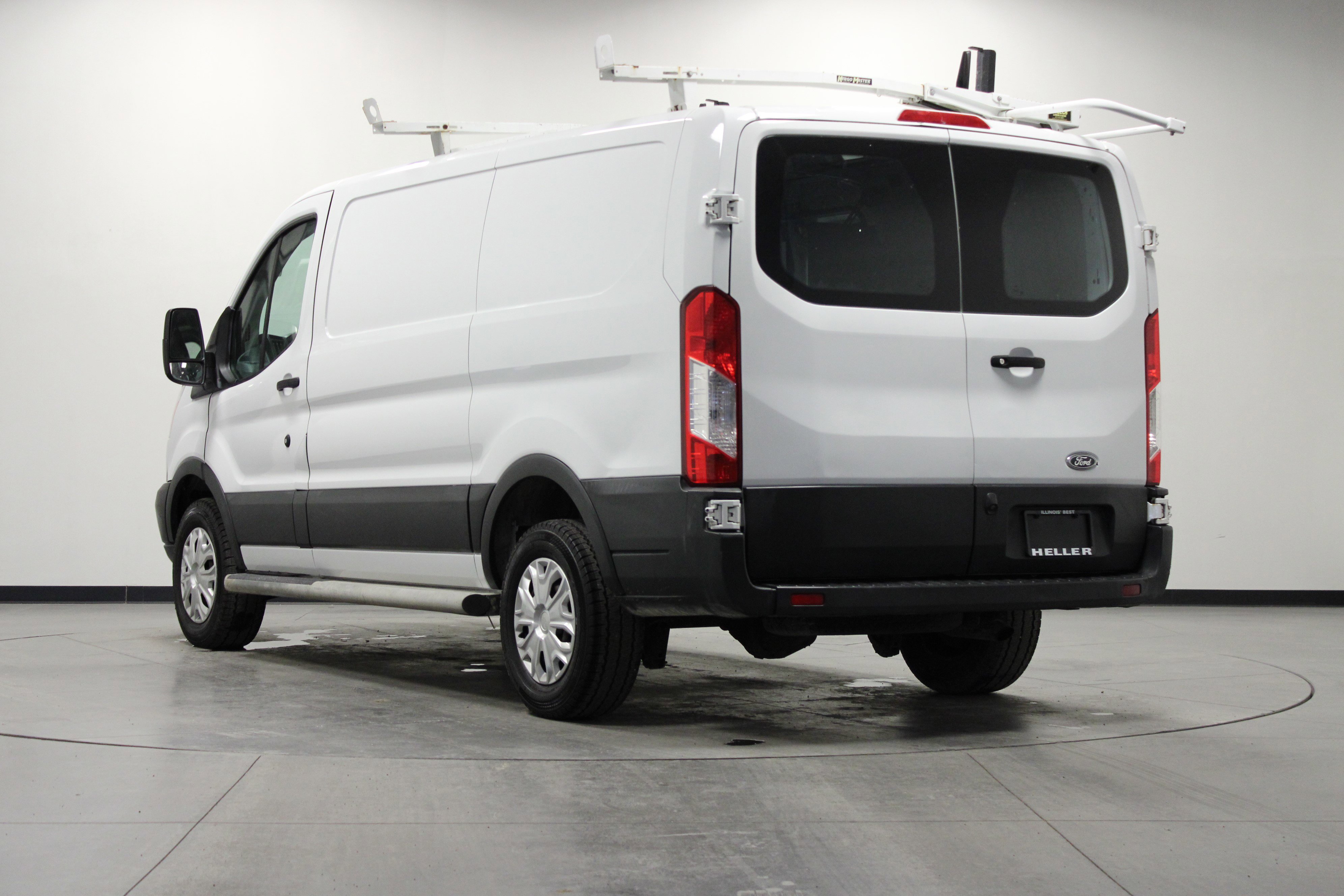 Used 2018 Ford Transit 250 130 Low Roof w/ Exterior Upgrade Package image 6