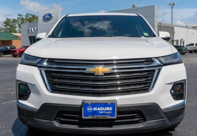 Used 2023 Chevrolet Traverse LT AWD/4WD image 3