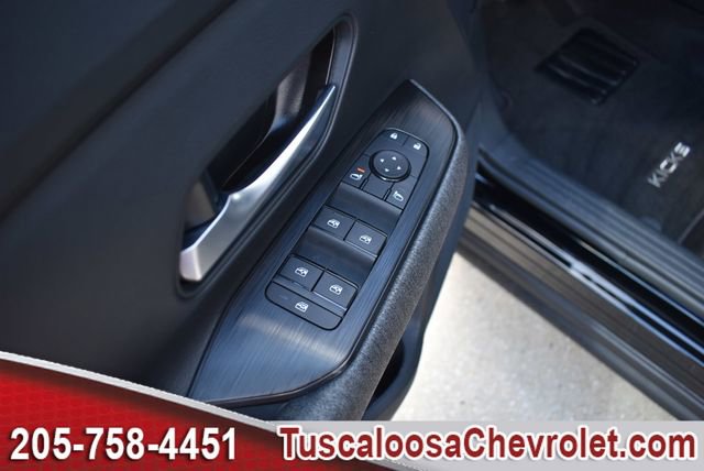Used 2026 Nissan Kicks SV w/ SV Premium Package FWD image 17