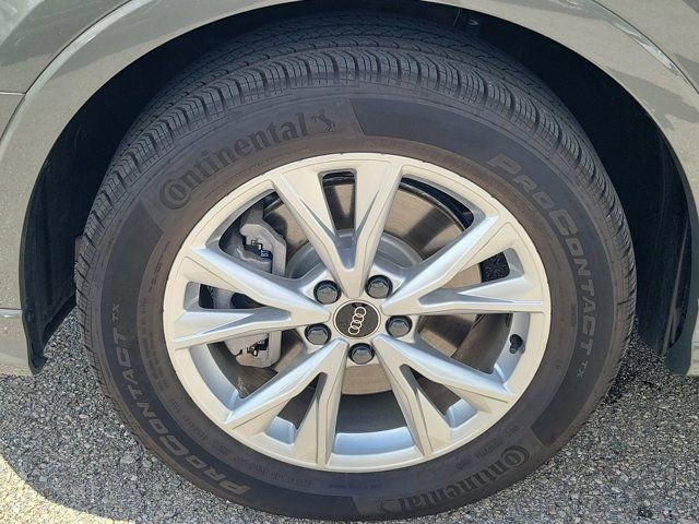 Certified 2025 Audi Q3 2.0T Premium Plus image 9
