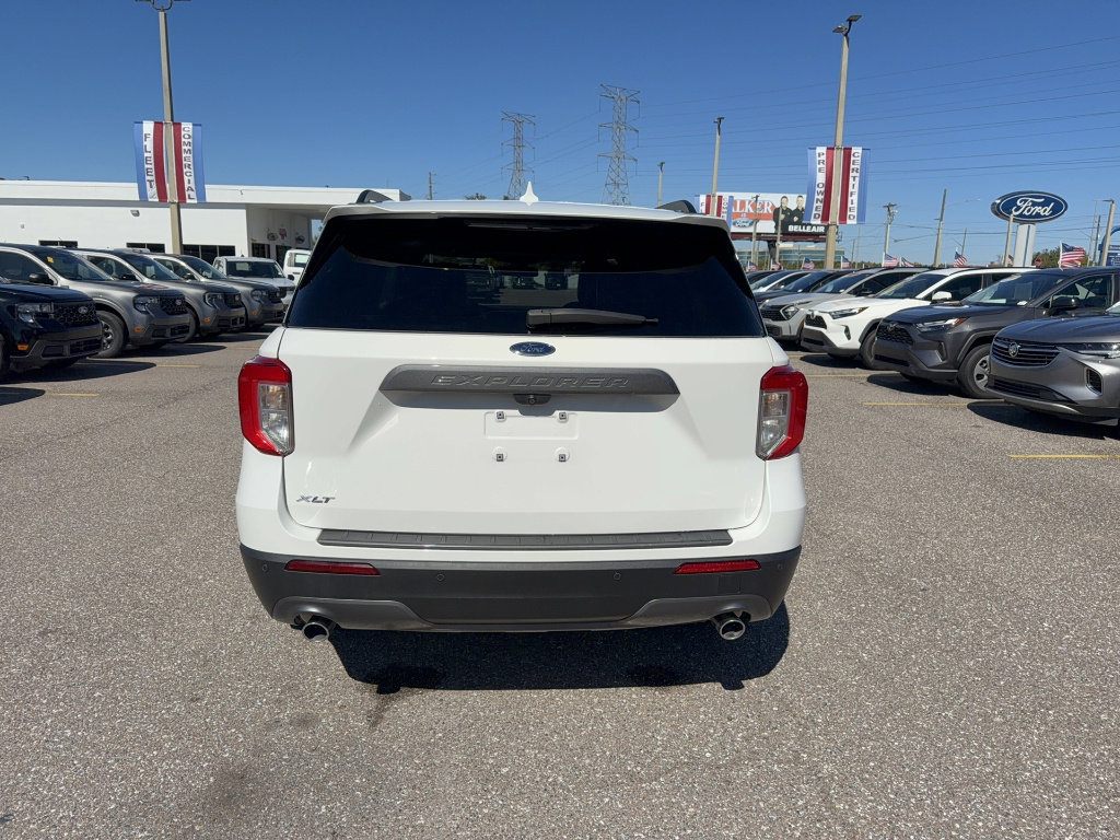 Certified 2023 Ford Explorer XLT w/ Equipment Group 202A RWD image 6
