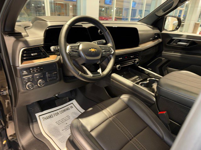 Used 2025 Chevrolet Tahoe High Country image 15