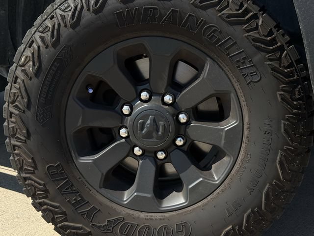 Used 2024 RAM 2500 Power Wagon w/ Level 2 Equipment Group AWD/4WD image 9