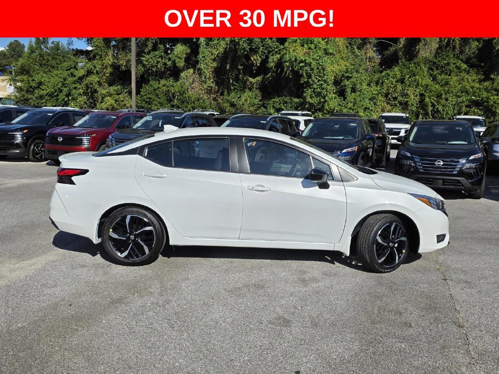 New 2025 Nissan Versa SR w/ Trunk Package FWD image 29