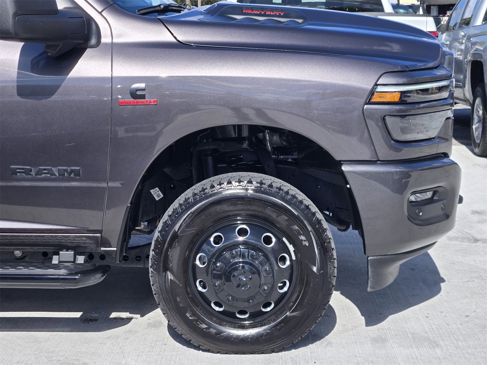 Used 2025 RAM 3500 Laramie image 8