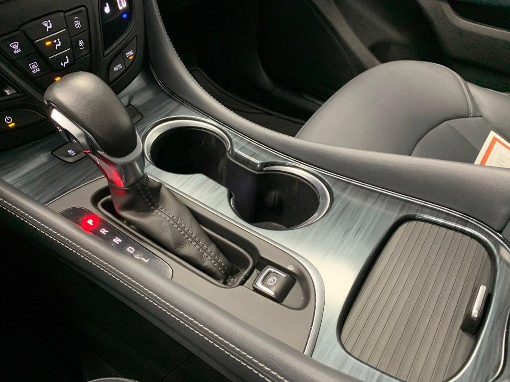 Used 2019 Buick Envision Essence FWD image 21