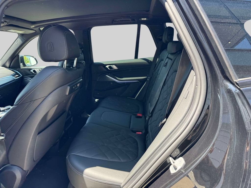 Certified 2023 BMW X5 xDrive40i w/ M Sport Package AWD/4WD image 11