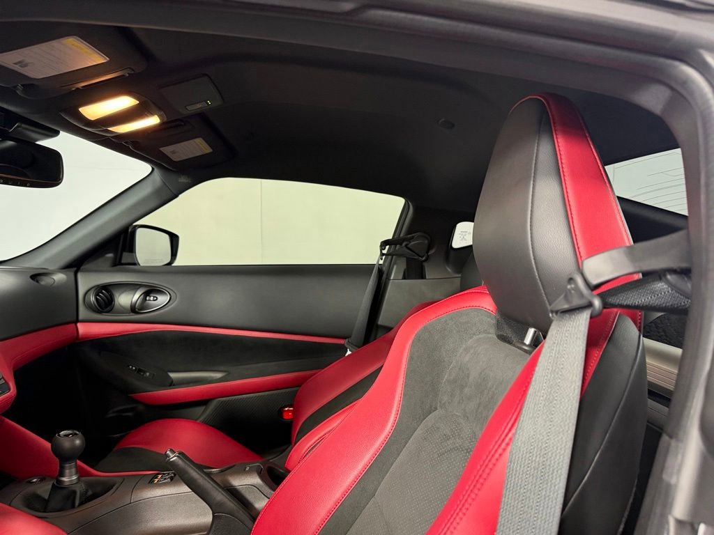 Used 2025 Nissan Z Performance w/ Floor Mat Package RWD image 30