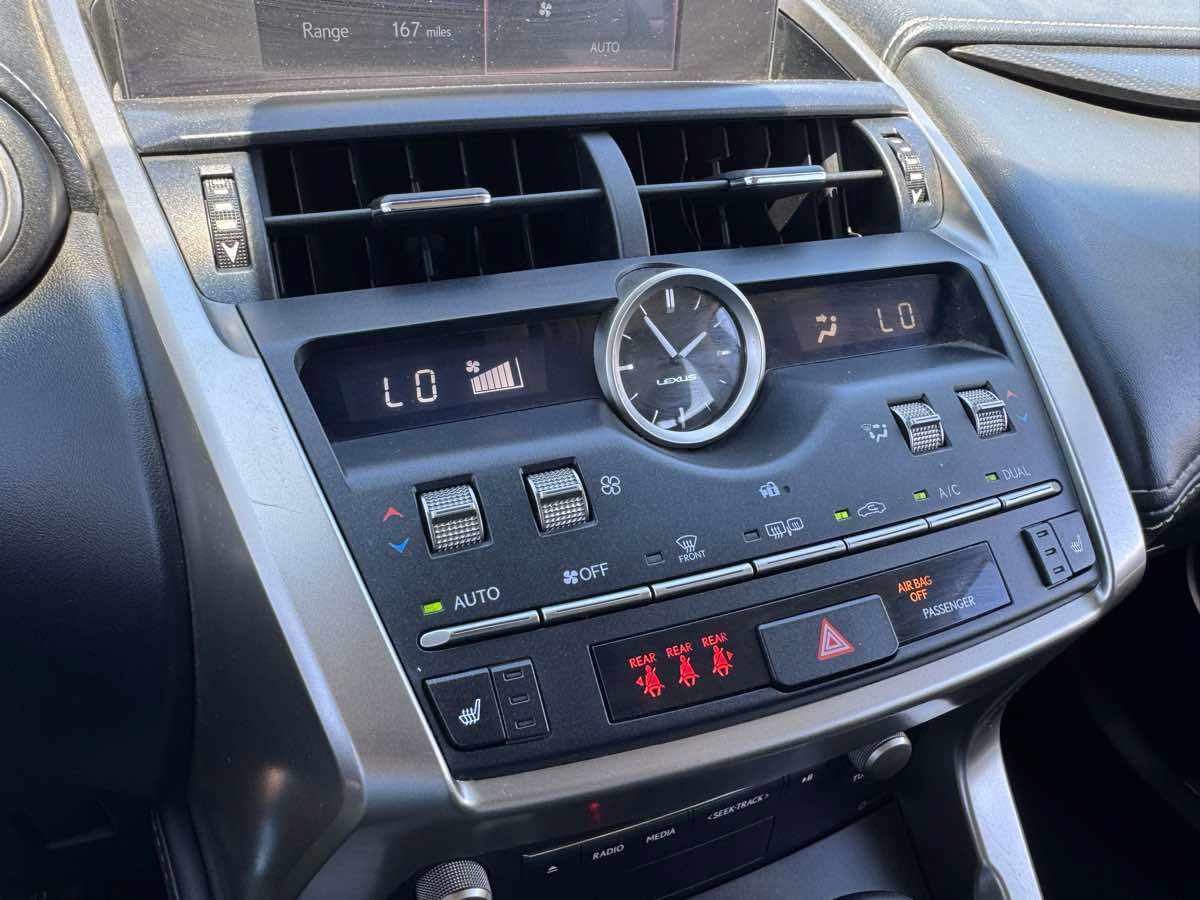 Used 2018 Lexus NX 300 FWD image 27