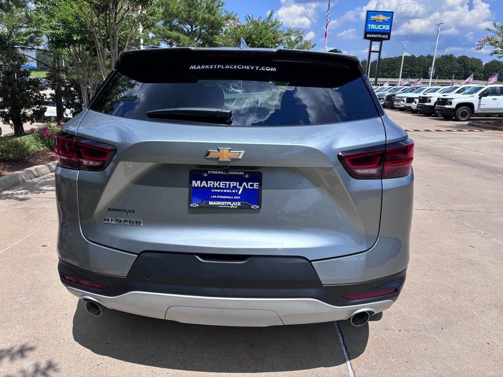 New 2026 Chevrolet Blazer LT w/ Convenience Package FWD image 10