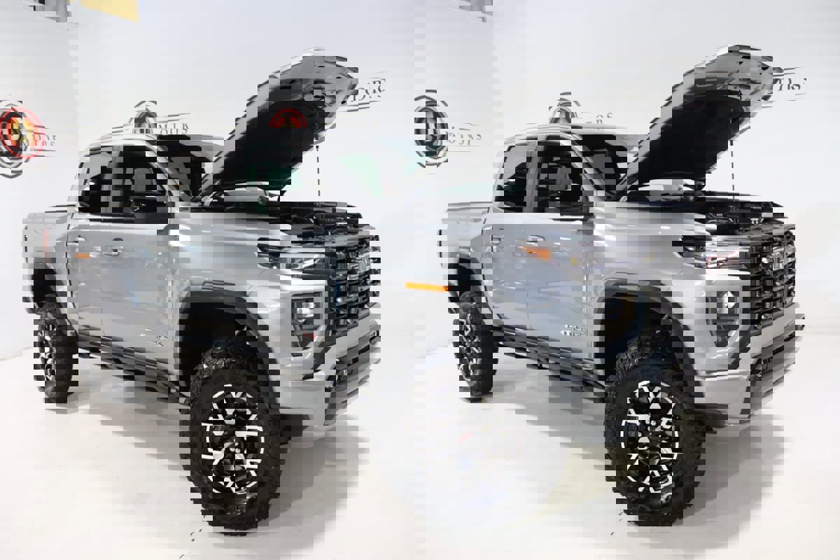 Used 2023 GMC Canyon AT4X image 40