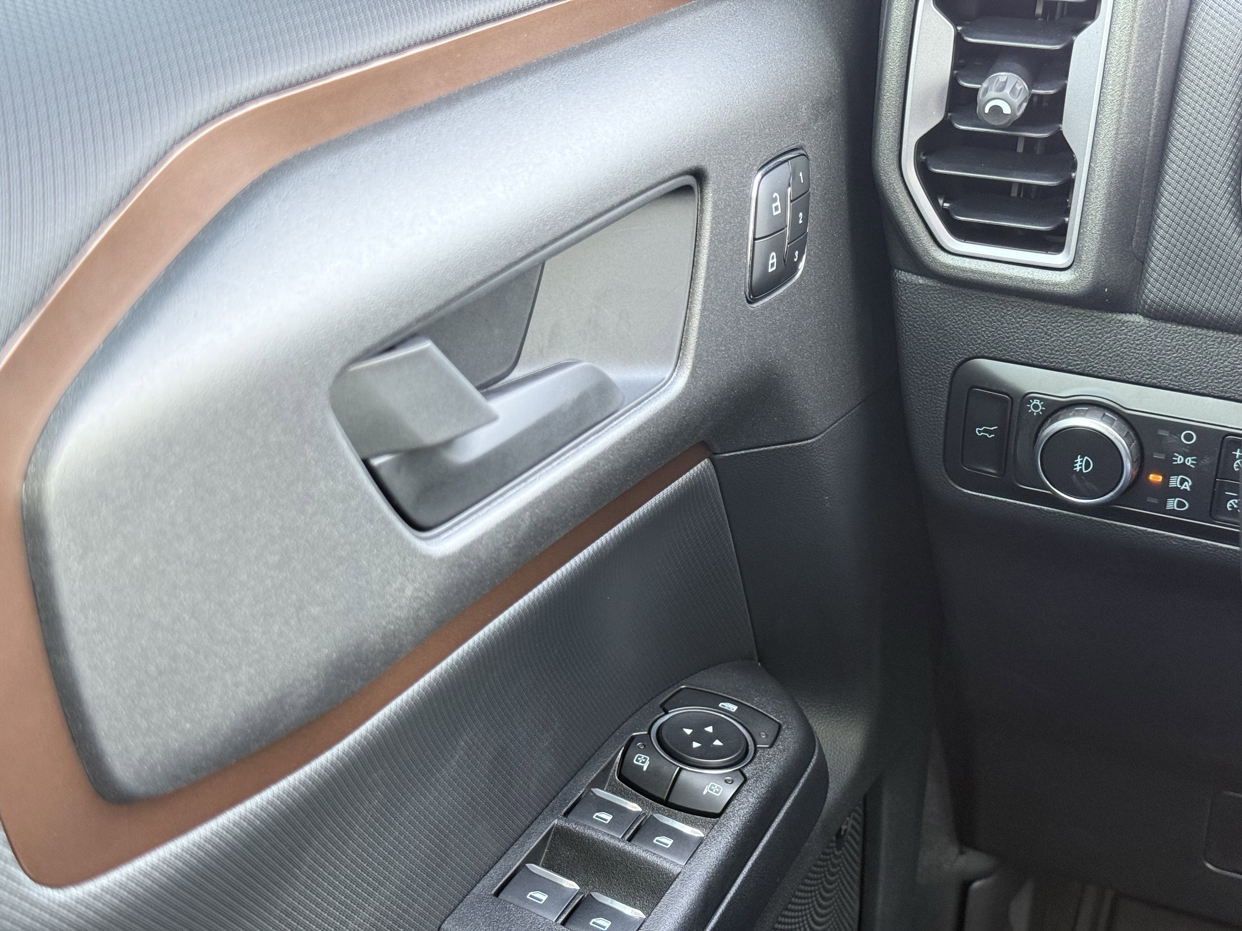 New 2025 Ford Bronco Sport Outer Banks w/ Outer Banks Tech Package+ image 20