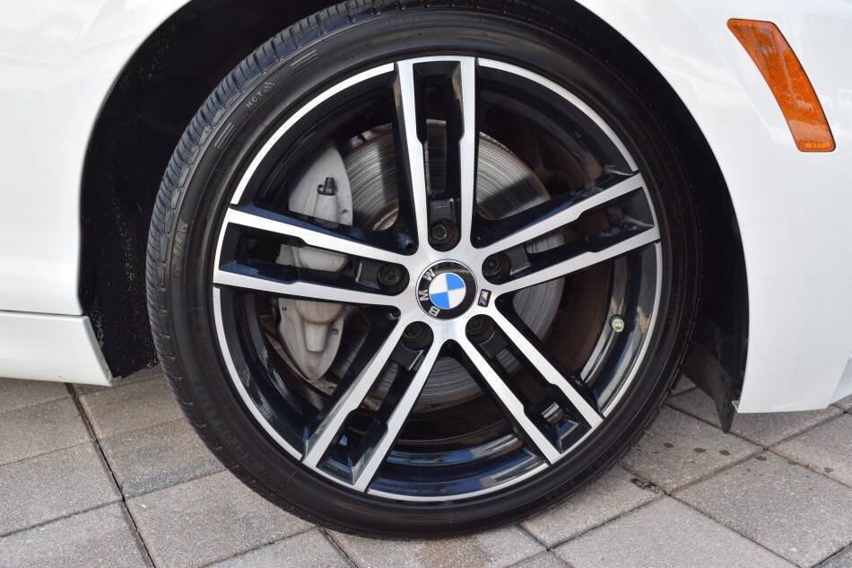 Used 2021 BMW 230i xDrive Convertible AWD/4WD image 90