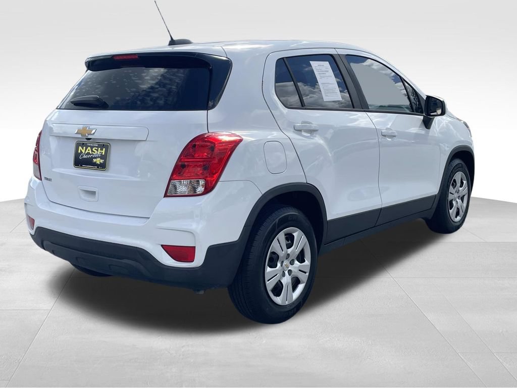 Used 2017 Chevrolet Trax LS FWD image 3