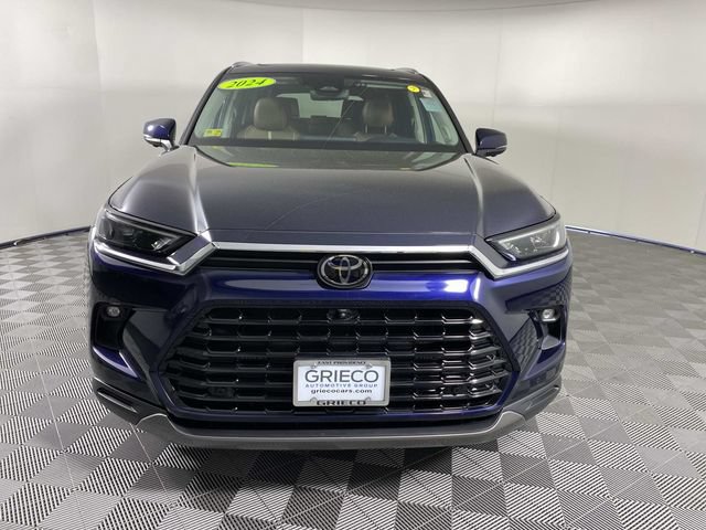 Used 2024 Toyota Grand Highlander AWD image 3