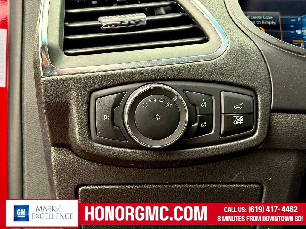 Used 2024 Ford Edge Titanium AWD/4WD image 12
