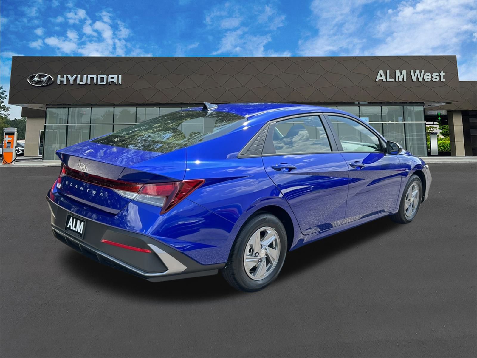 New 2025 Hyundai Elantra SE image 5