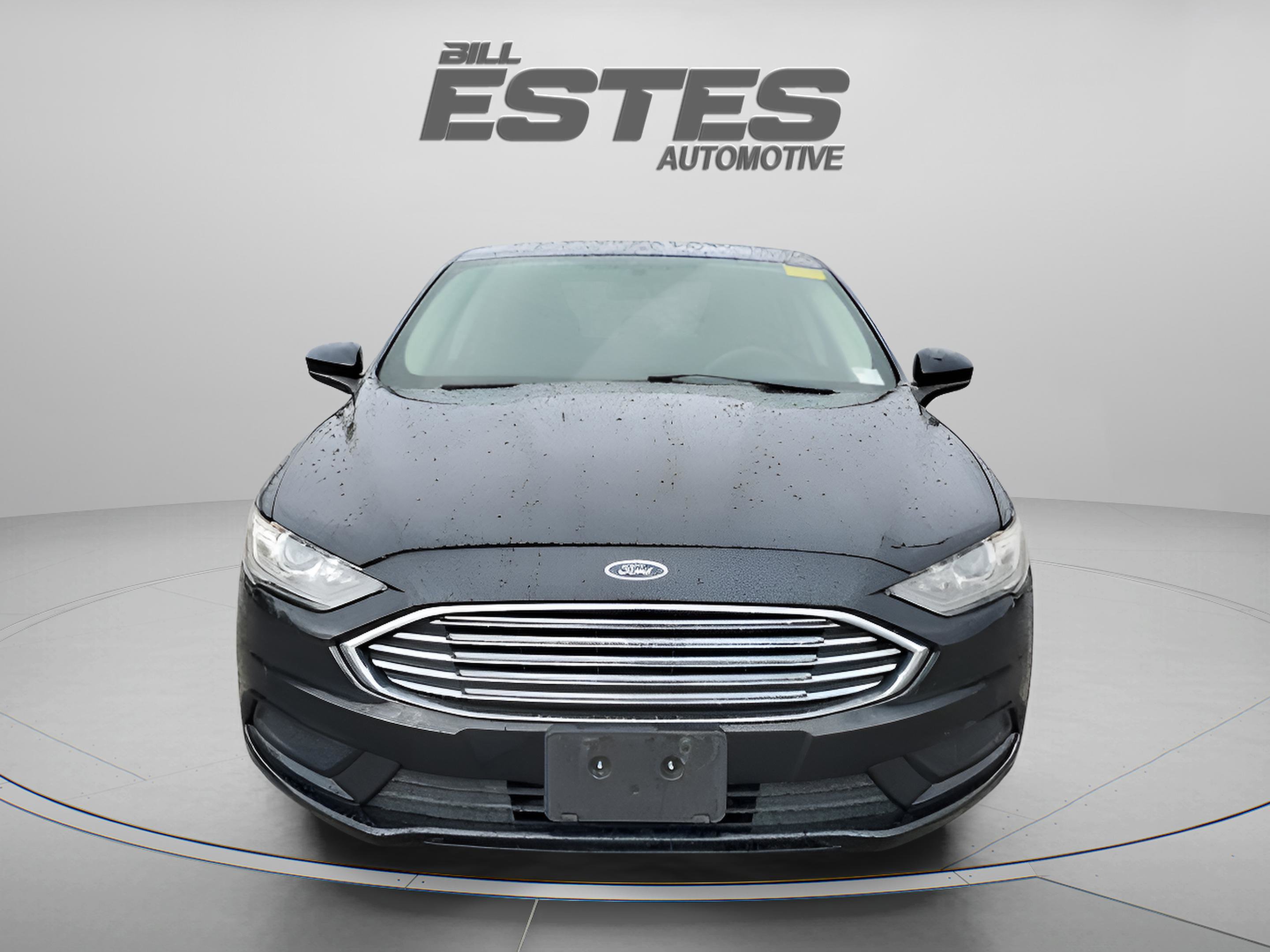 Used 2018 Ford Fusion SE w/ Fusion SE Technology Package FWD image 6