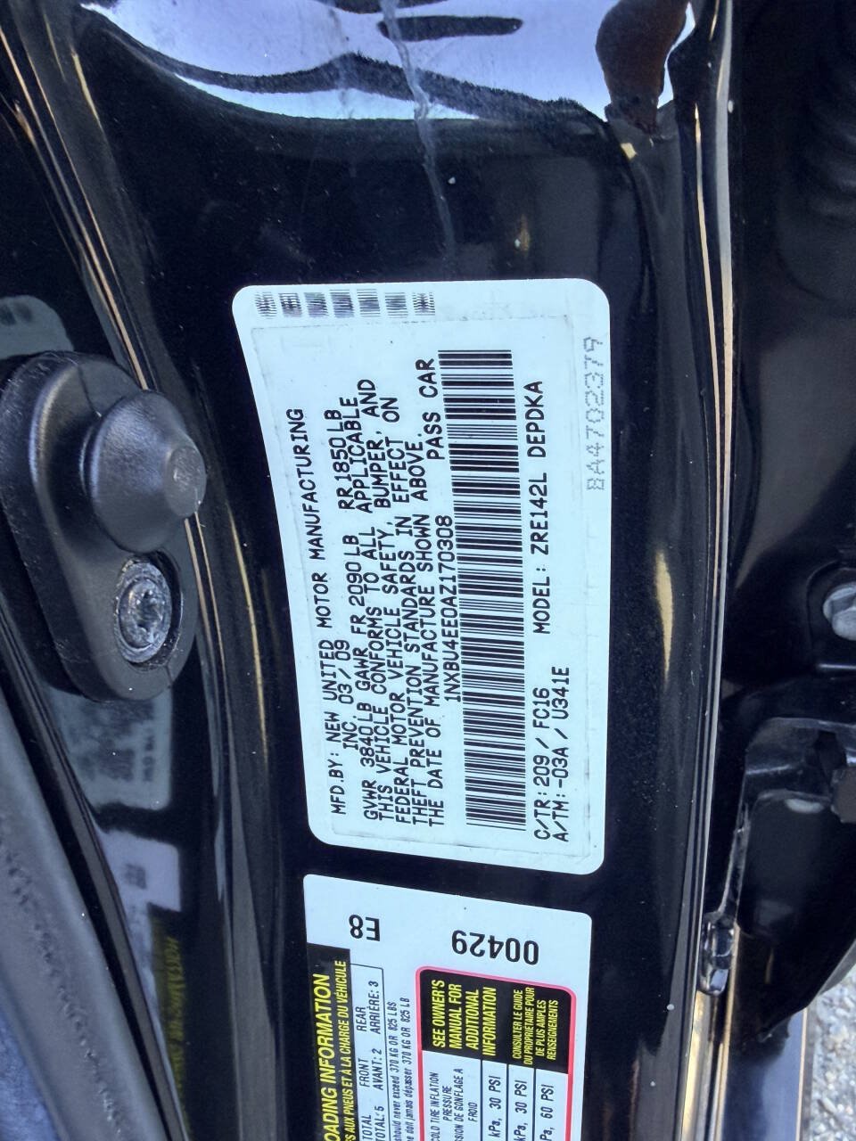 Used 2010 Toyota Corolla LE w/ All Weather Guard Pkg FWD image 5