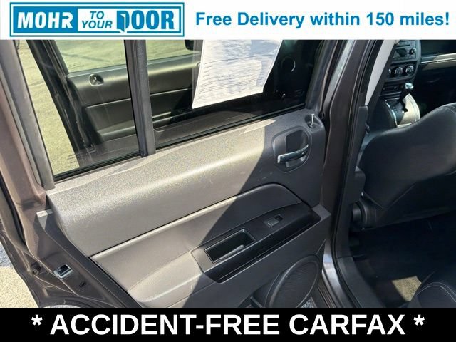 Used 2017 Jeep Patriot High Altitude AWD/4WD image 34