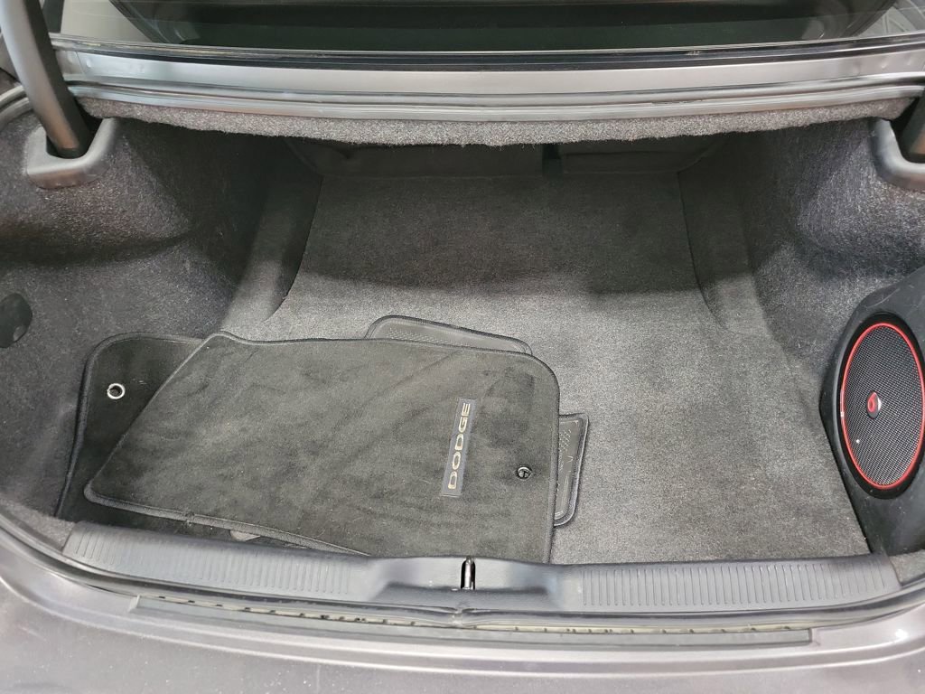 Used 2015 Dodge Charger SXT image 16