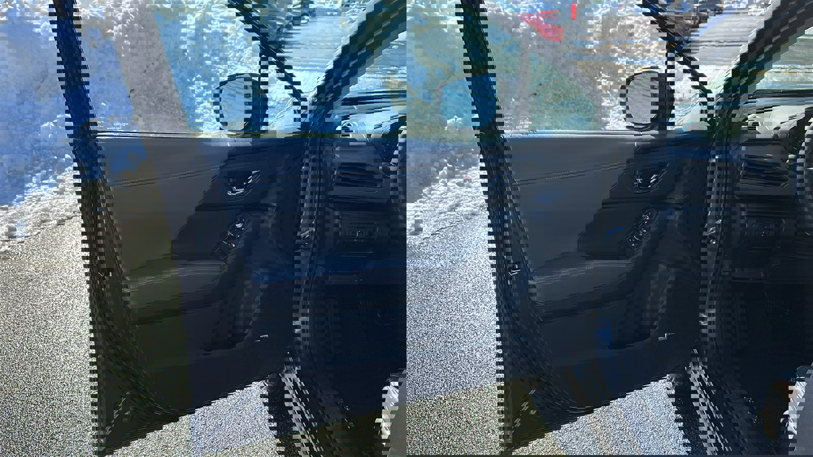 Used 2024 Subaru Crosstrek 2.5i Limited image 8