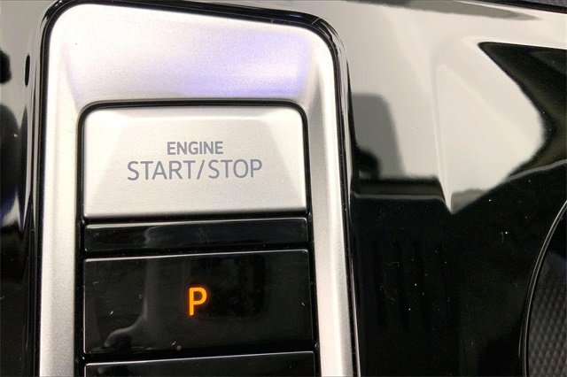 Used 2025 Volkswagen Atlas SEL image 33