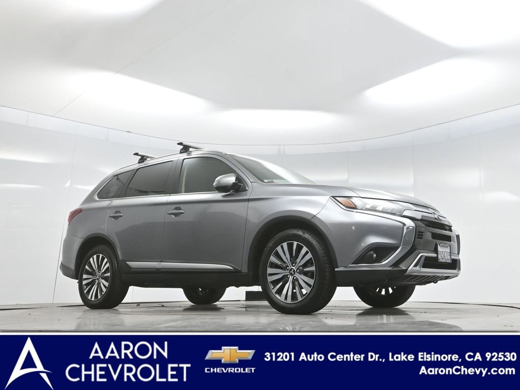Used 2019 Mitsubishi Outlander SEL image 2