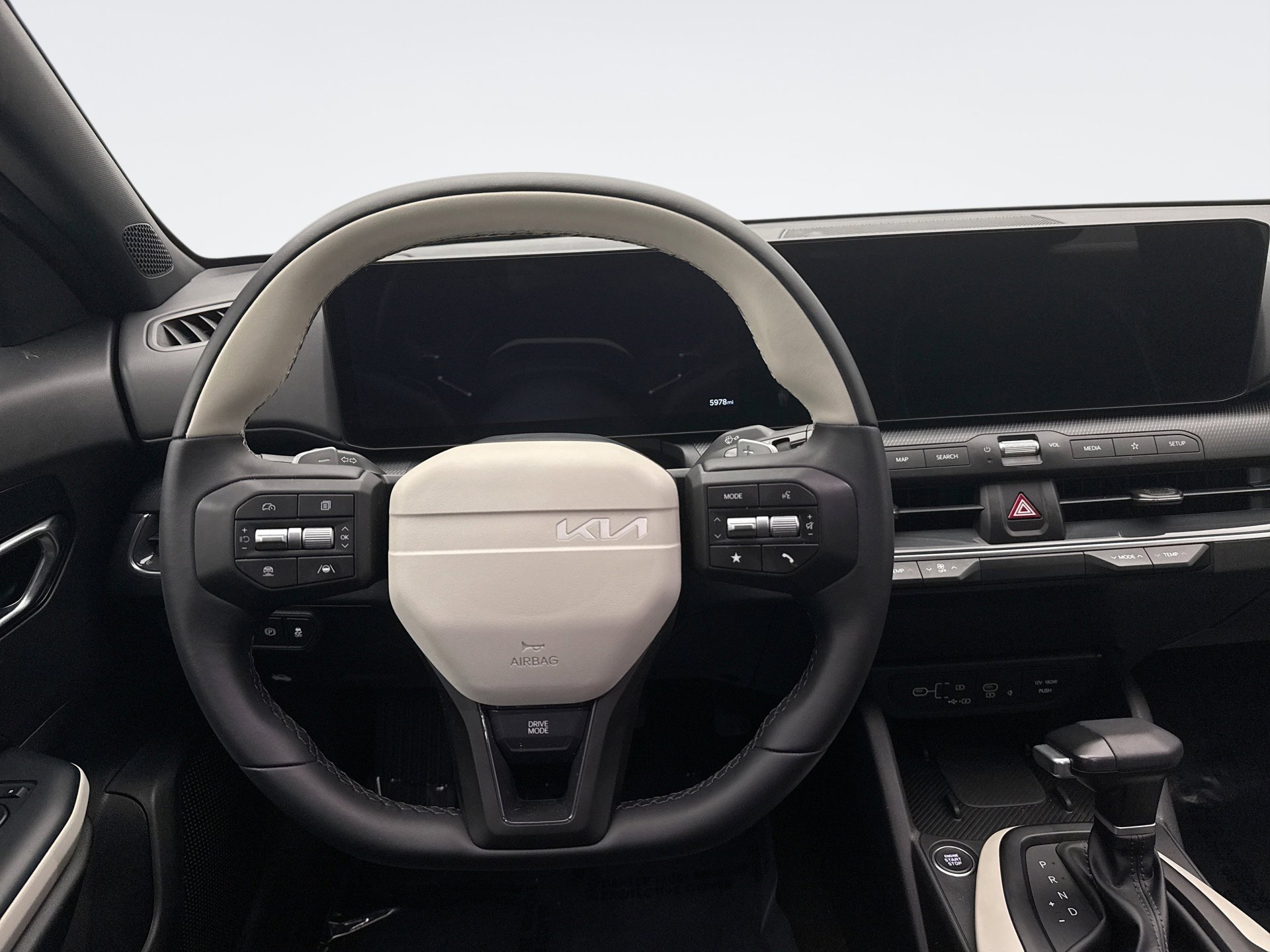 Used 2025 Kia K4 GT-Line image 12