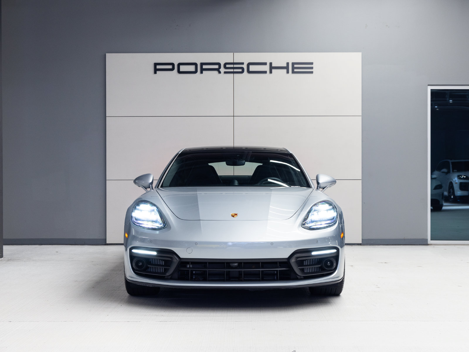 Certified 2023 Porsche Panamera Platinum Edition w/ Assistance Package RWD image 10