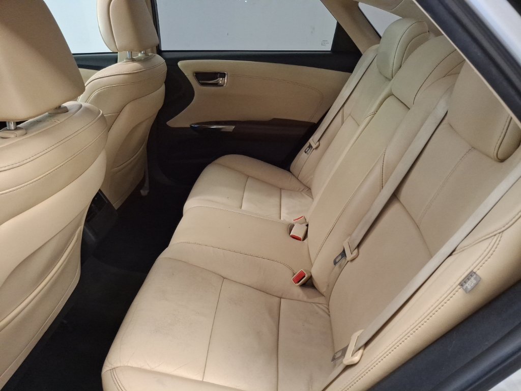 Used 2015 Toyota Avalon XLE Touring FWD image 14