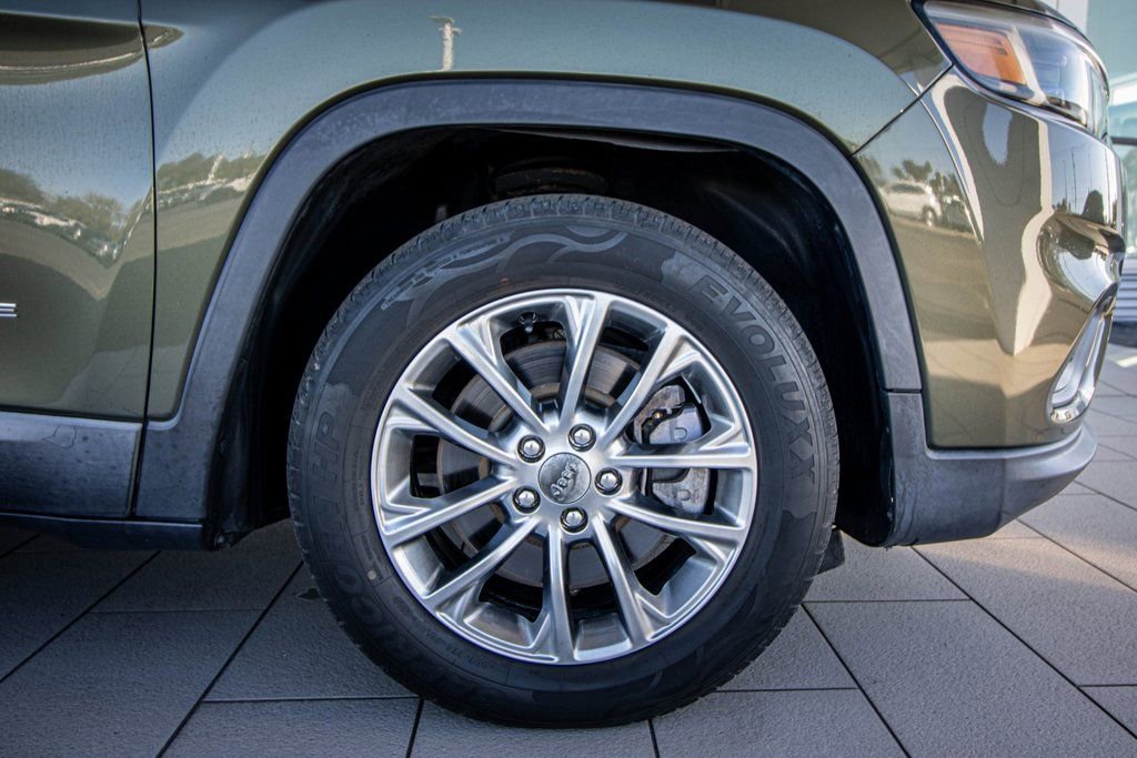 Used 2019 Jeep Cherokee Latitude Plus image 20