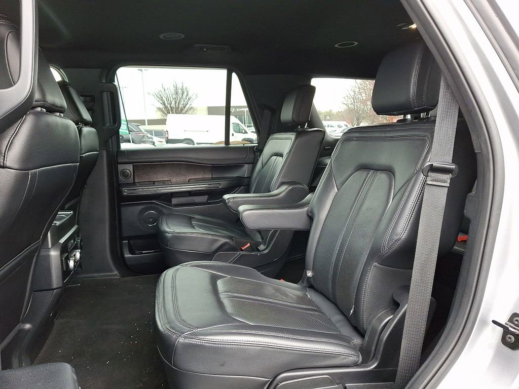 Used 2021 Ford Expedition Limited image 11