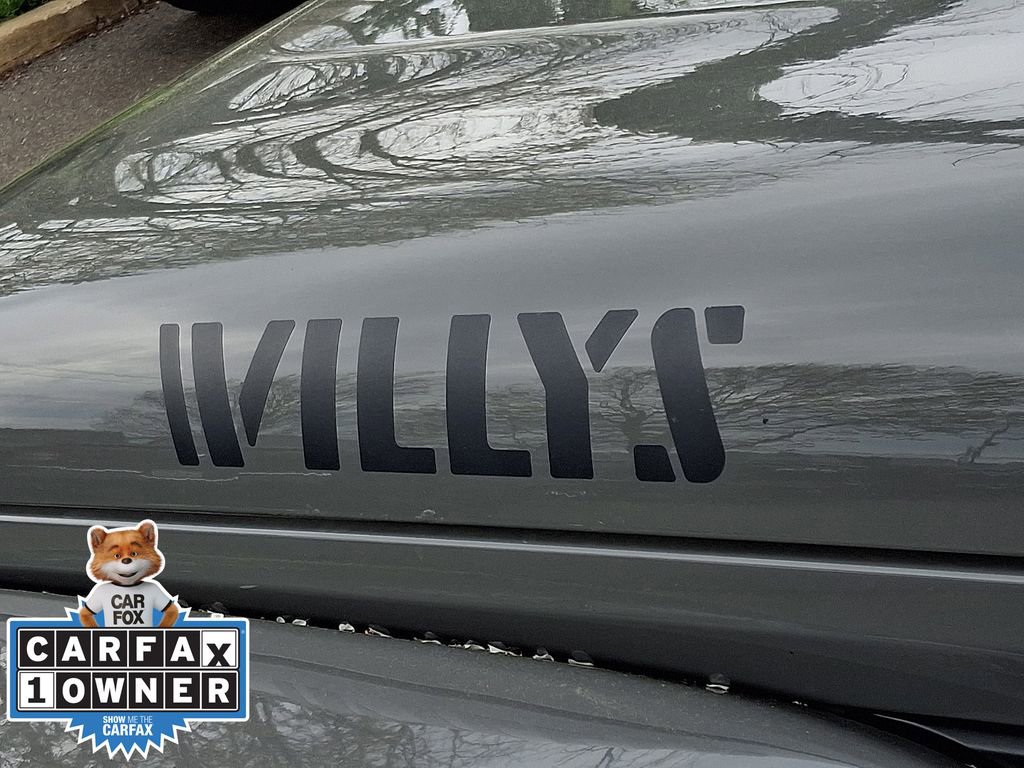 Used 2022 Jeep Gladiator Willys AWD/4WD image 30