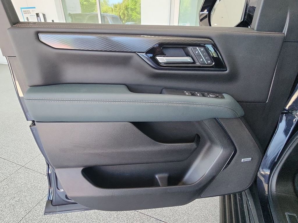 Certified 2025 GMC Yukon XL AT4 w/ AT4 Premium Plus Package image 22