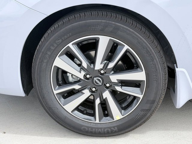 New 2025 Nissan Versa SV w/ Trunk Package image 30