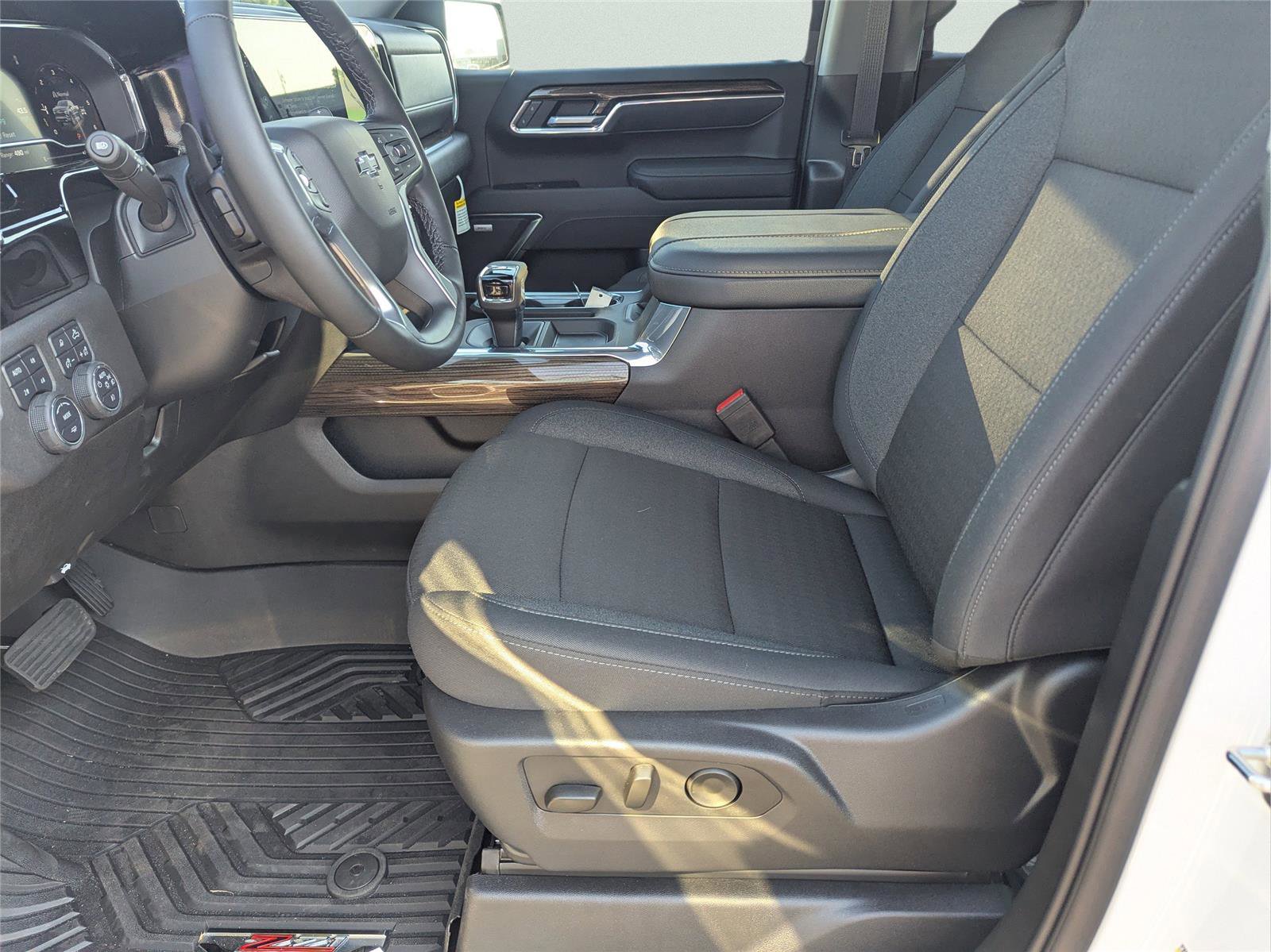 New 2025 Chevrolet Silverado 1500 RST w/ Convenience Package II image 19