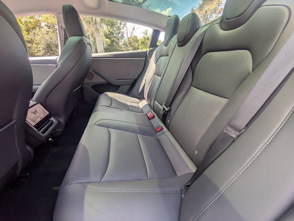 Used 2025 Tesla Model 3 Long Range RWD image 13
