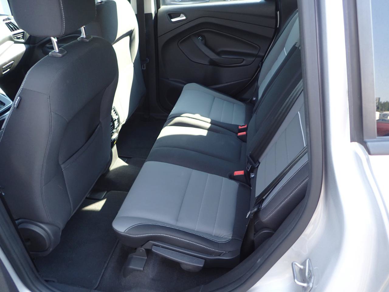 Used 2013 Ford C-MAX SE FWD image 10