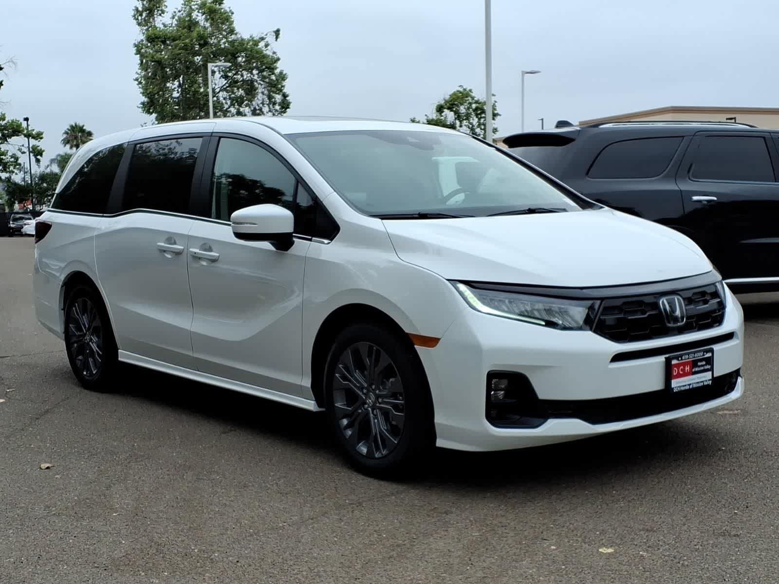 New 2026 Honda Odyssey Touring video 3