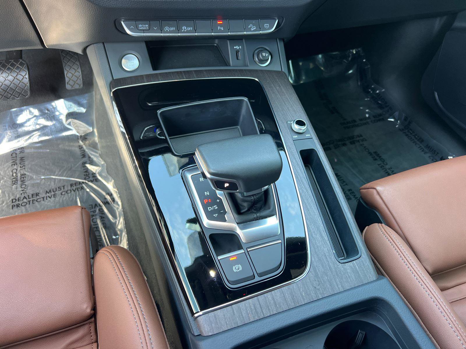 Certified 2024 Audi Q5 2.0T Premium AWD/4WD image 32