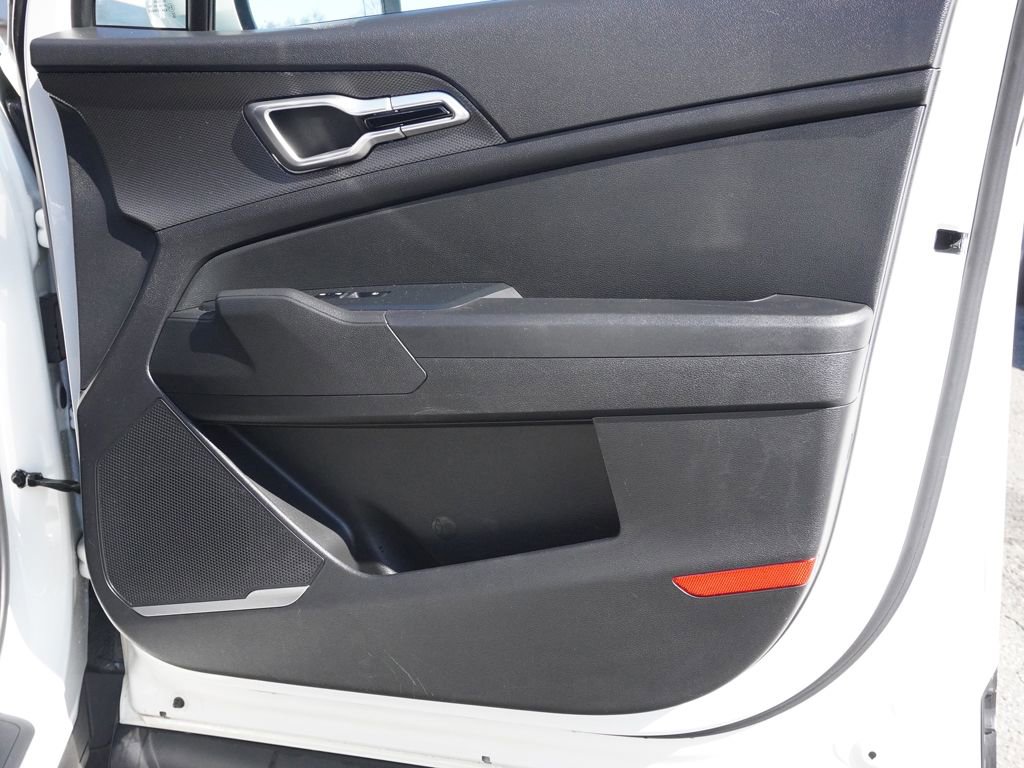 Used 2023 Kia Sportage LX image 20