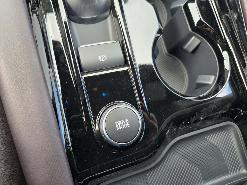 New 2026 Ford Explorer Platinum w/ LUX Leather Package image 16