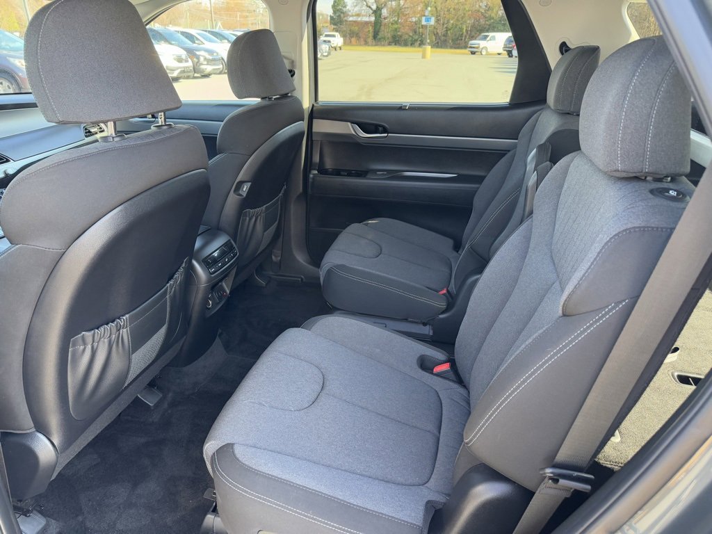 Used 2021 Hyundai Palisade SEL w/ Convenience Package image 19